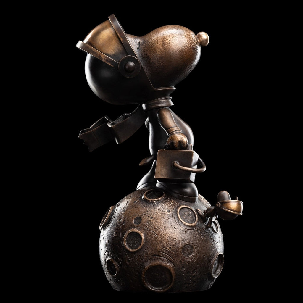 Image produit Les Peanuts Statue en bronze Snoopy : First Beagle on the Moon Édition Limitée 29 cm