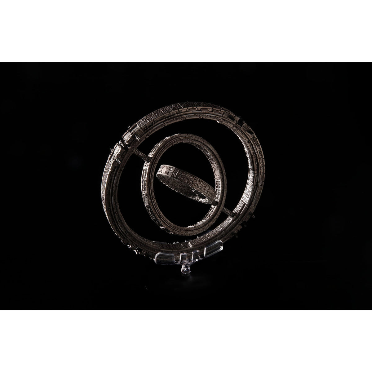 Immagine del prodotto Foundation Die-Cast Astronave The Invictus 20 cm