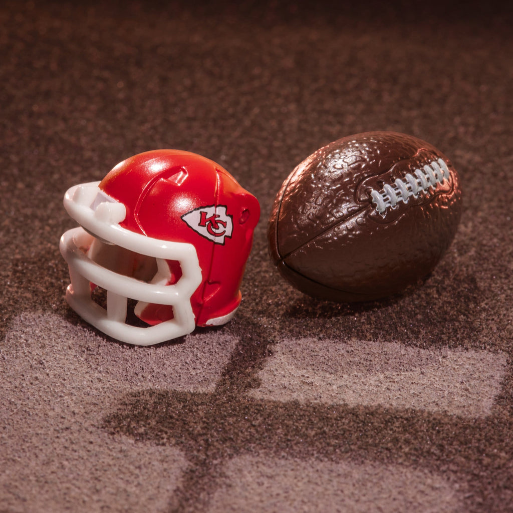 Immagine del prodotto Transformers x NFL Action figure Kansas City Chiefs: KC-59 14