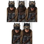 Produktbild DC Comics MAFEX Actionfigur Knightmare Batman Snyders