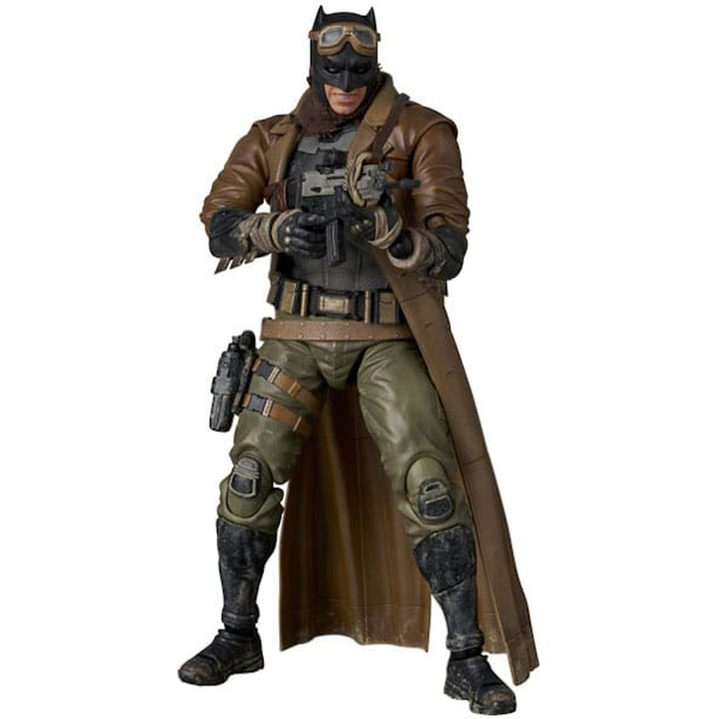 Produktbild DC Comics MAFEX Actionfigur Knightmare Batman Snyders