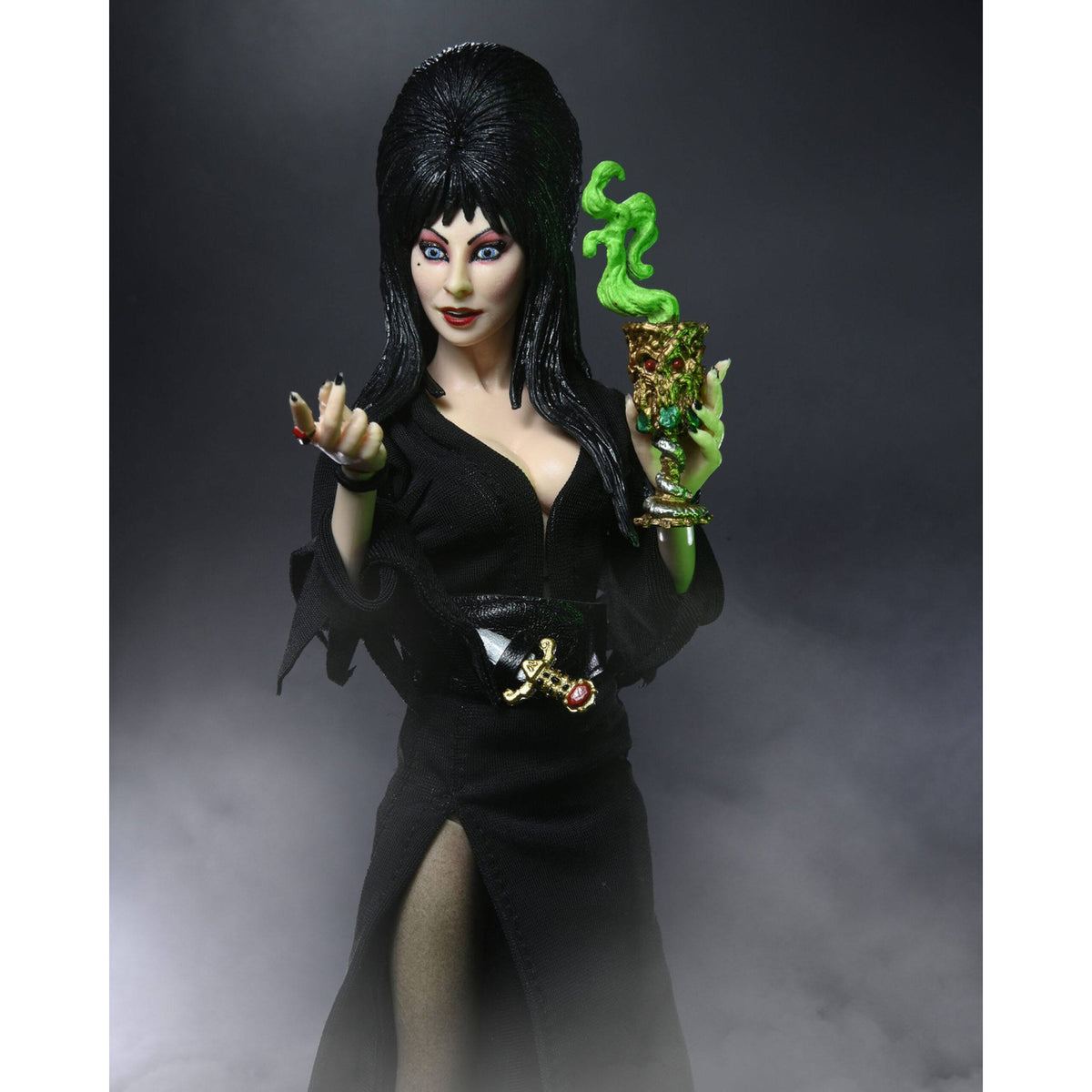 Image produit Elvira, Mistress of the Dark figurine articulée vêtue 20 cm