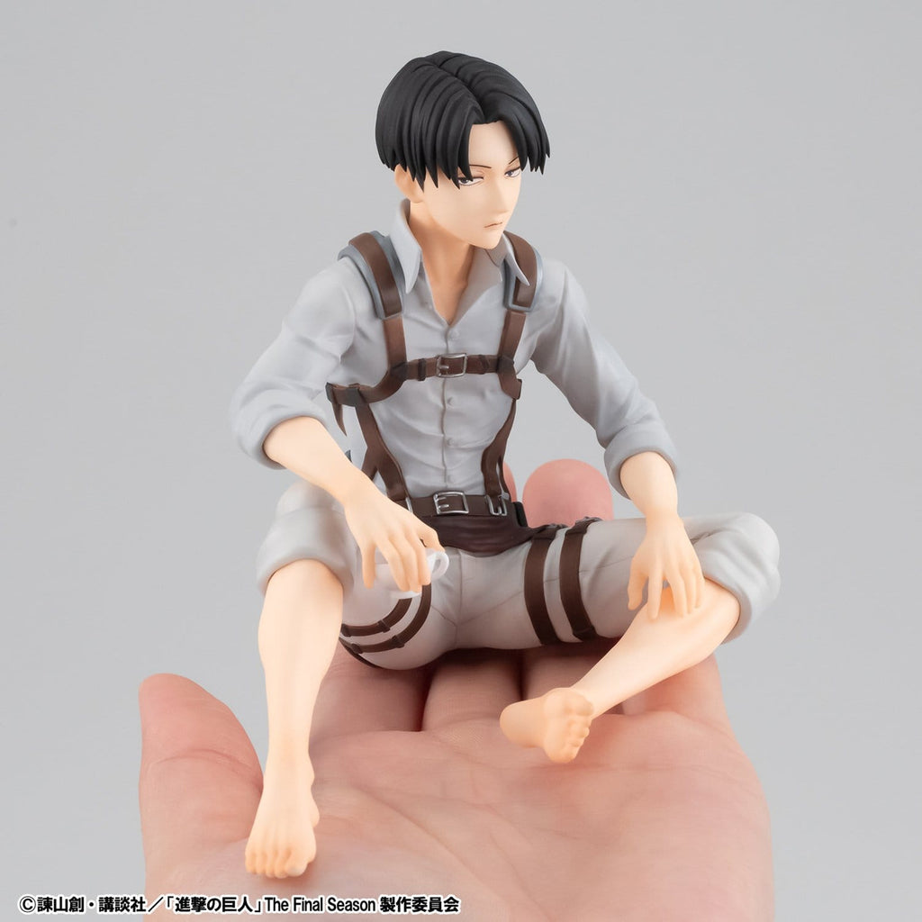 Produktbild Attack on Titan - Squad Captain Levi Figur Palm Size
