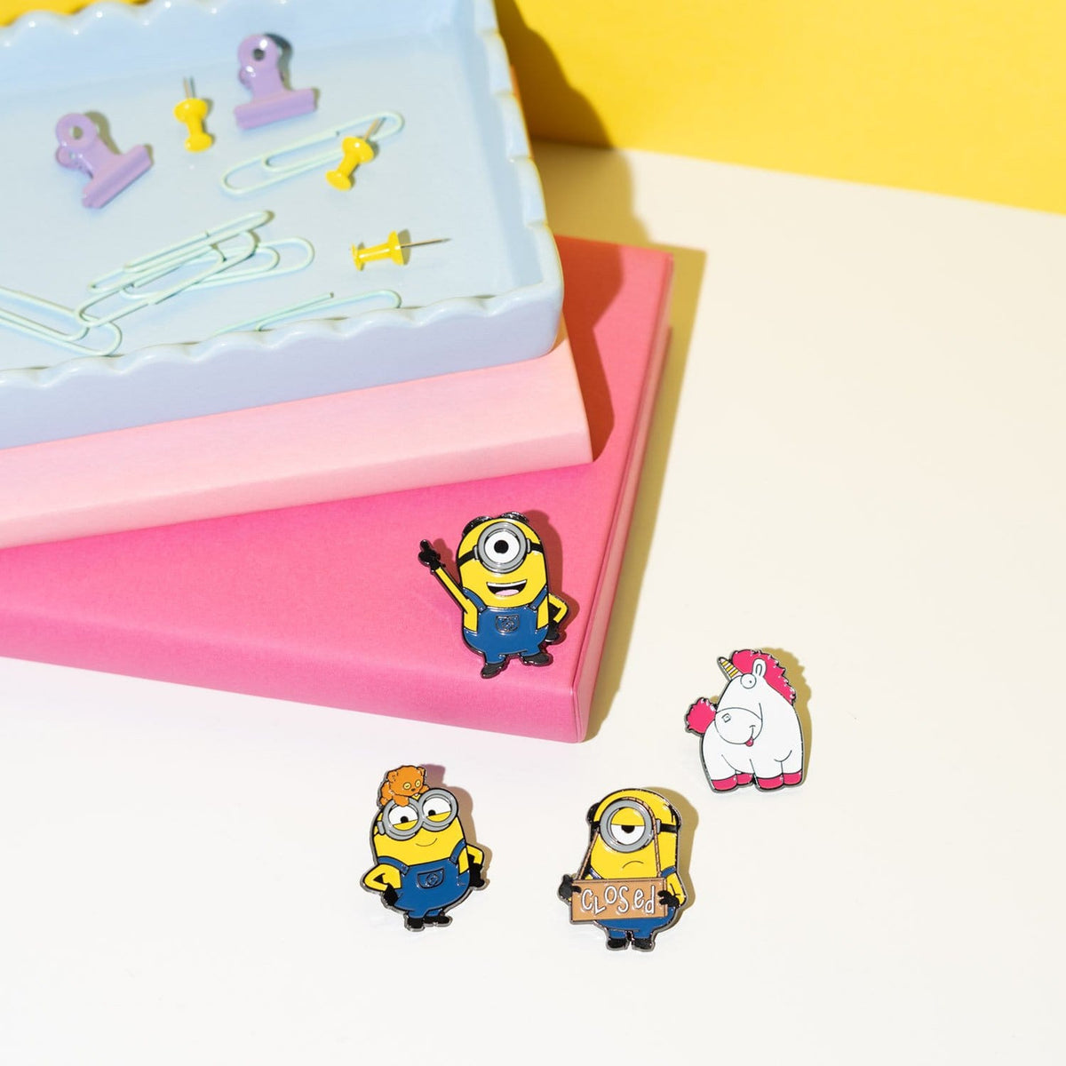 Image produit Set de 4 pins Minions