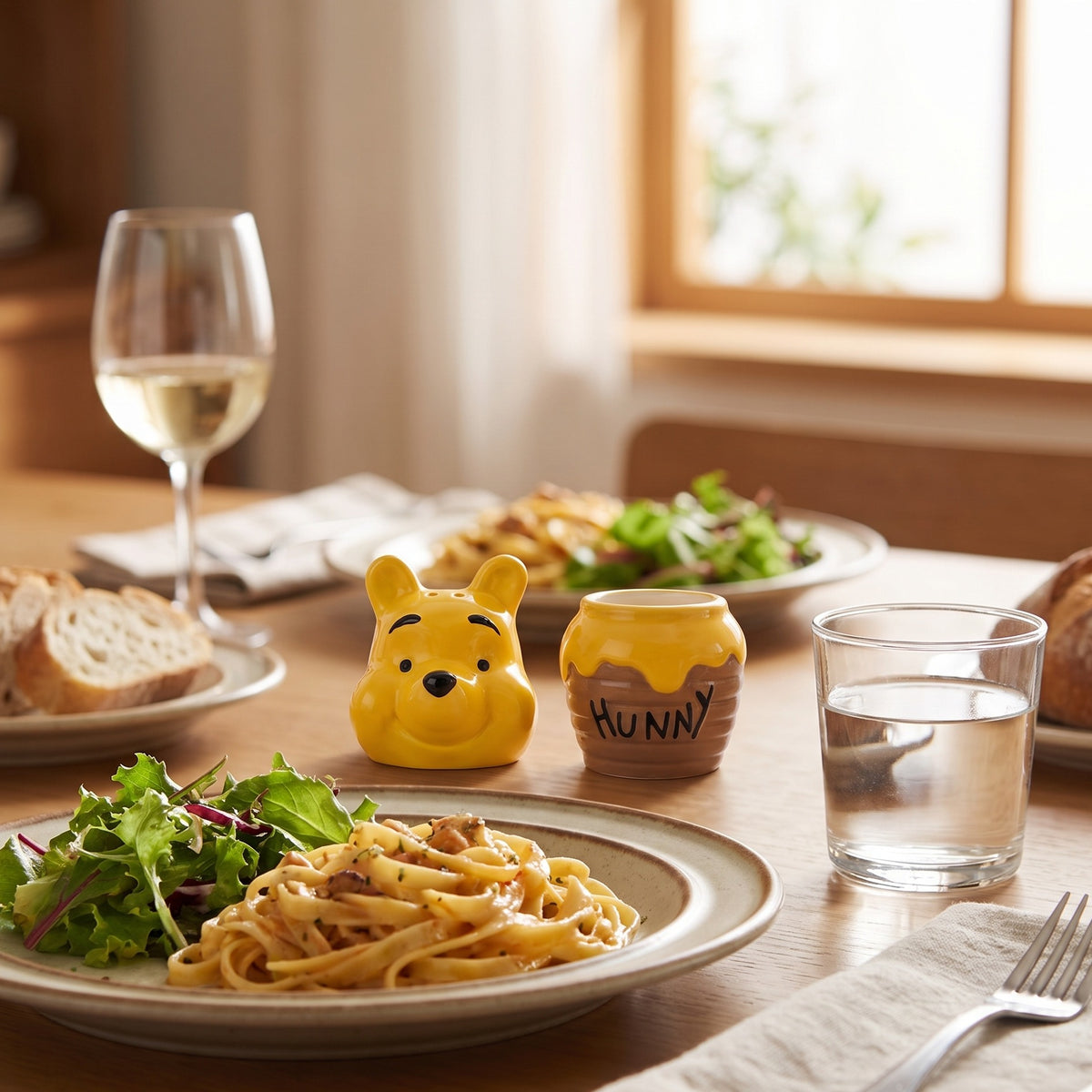 Product image Winnie the Pooh - Salt & Pepper Shakers
