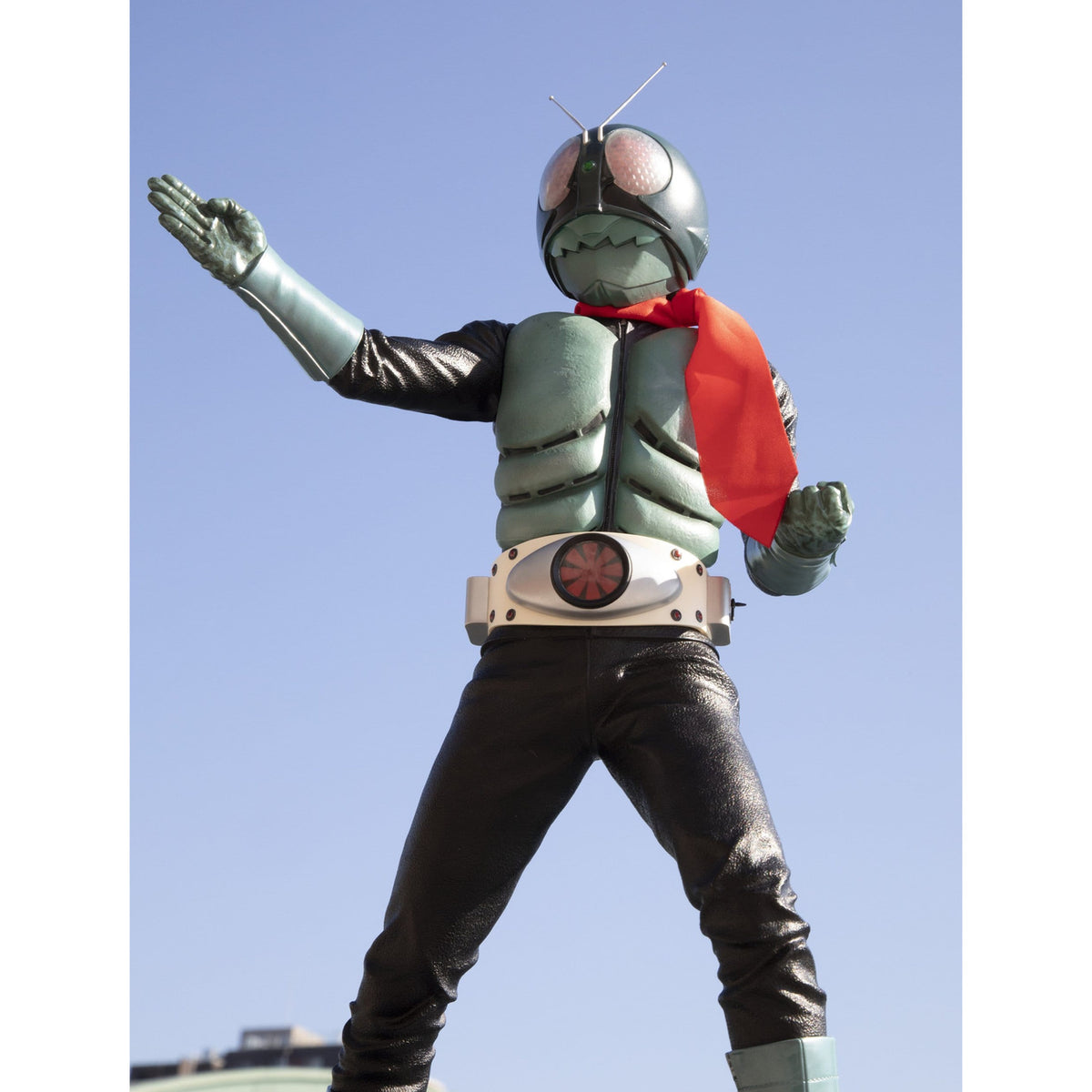 Produktbild Kamen Rider Ultimate Article Figur Masked Rider 40 cm